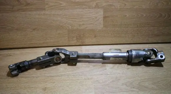 Toyota Avensis T250 Steering column universal joint