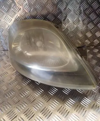 Opel Vivaro Headlight/headlamp 7700311372 89005568 91165720