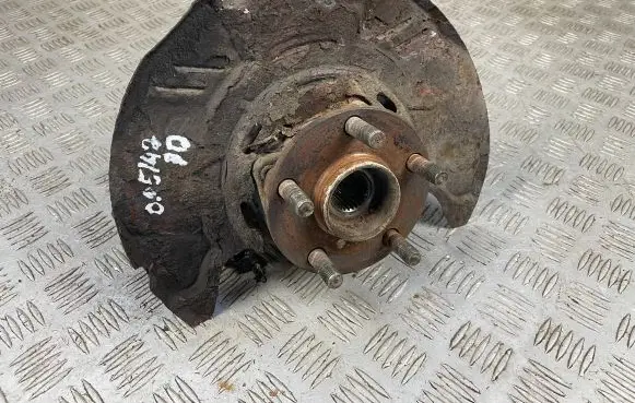 Subaru Outback Front wheel hub