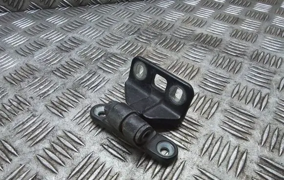 Mercedes-Benz E AMG W211 Rear door upper hinge