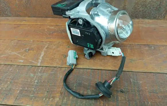 Lexus RX 450H Headlight part 1004777894 8990248020