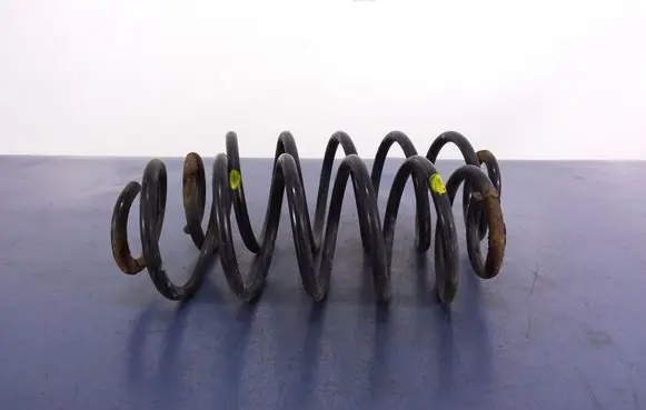 Toyota Yaris Rear coil spring