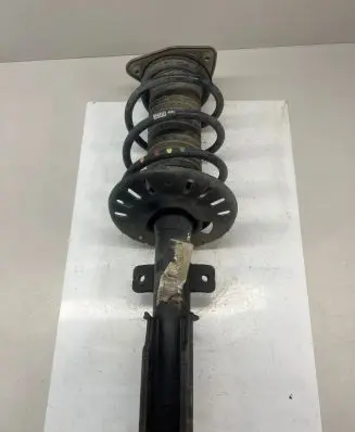 Peugeot 5008 II Front shock absorber/damper