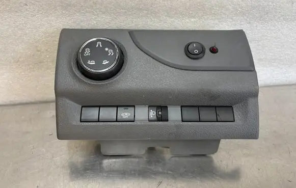 Peugeot Expert Other switches/knobs/shifts 9808215777