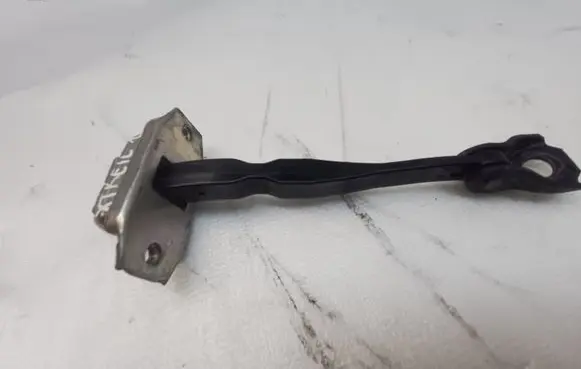Nissan X-Trail T32 Front door check strap stopper 