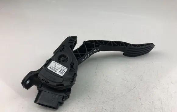 Volvo S60 Accelerator throttle pedal 31329373