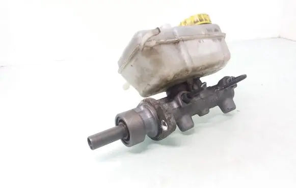 Skoda Fabia Mk1 (6Y) Master brake cylinder