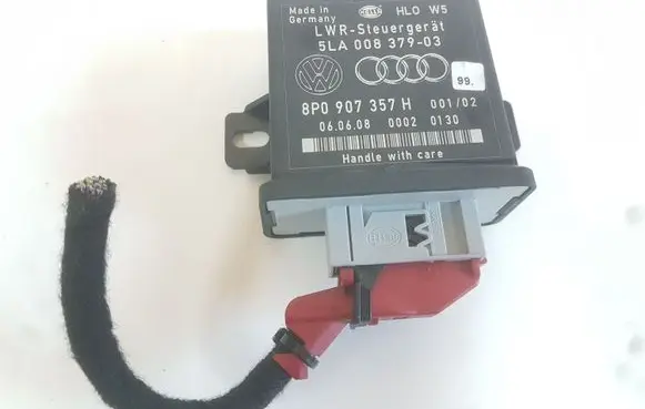 Audi A4 S4 B7 8E 8H Light module LCM 8P0907357H 5LA00837903