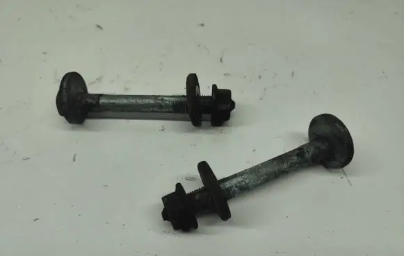 Volkswagen Transporter - Caravelle T5 Rear suspension camber bolt 