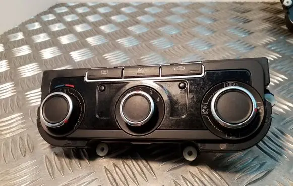 Volkswagen PASSAT B7 Climate control unit 7N0907426K