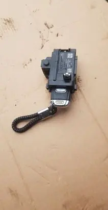 Audi A4 S4 B8 8K Ignition lock 8K0909131C
