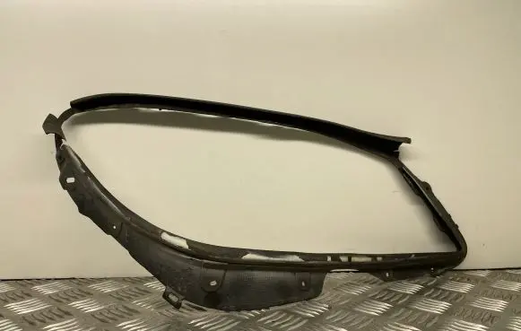 Under headlight/headlamp trim
