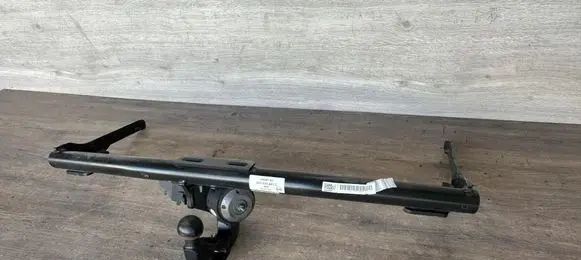 Volkswagen PASSAT B8 Tow bar 3G9803881C
