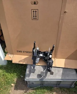 Opel Zafira C Pedal assembly 39032869 13253781
