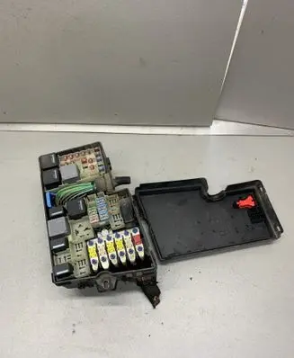 Ford Focus C-MAX Fuse module 3M5T14A076AE