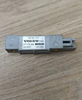Volvo XC90 Airbag deployment crash/impact sensor 9452777 001637 141200
