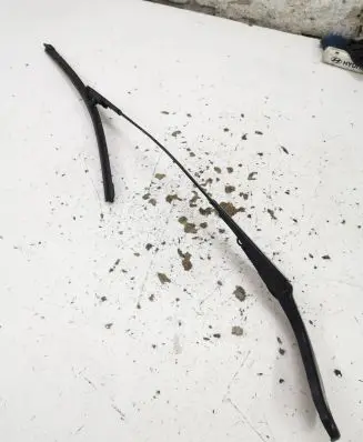 BMW 4 F36 Gran coupe Front wiper blade arm 7260474