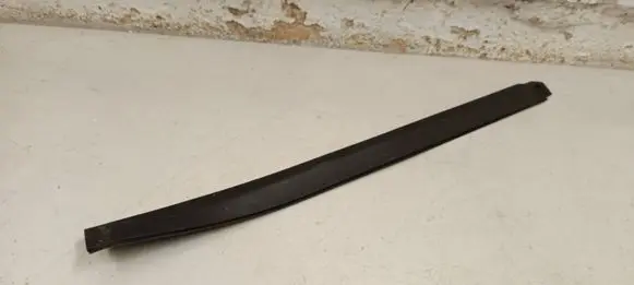 Porsche Cayenne (9Y0 9Y3) Side skirt front trim 9y0853539