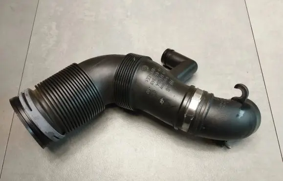 Audi A1 Air intake hose/pipe 6R0129654C 446349