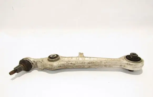 Volkswagen PASSAT B5 Front lower control arm/wishbone