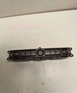 Volkswagen Phaeton Seat heating switch 3D0959770B