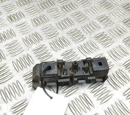 Porsche Taycan 9J1 Fender mounting bracket 9J1854945
