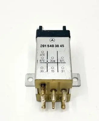 Mercedes-Benz SL R129 ABS relay A2015403845 2015403845