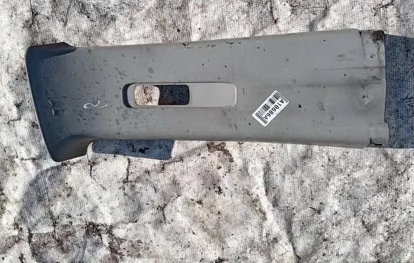 Nissan X-Trail T30 (B) pillar trim (top) H6105332300