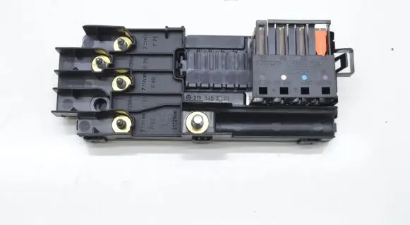 Mercedes-Benz ML W164 Fuse module A2115452601 15315131