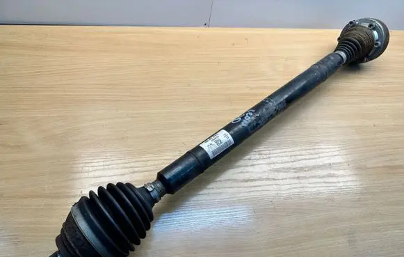 Seat Leon (5F) Front driveshaft 5Q0407272C
