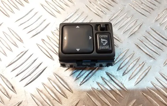 Nissan Pathfinder R51 Wing mirror switch