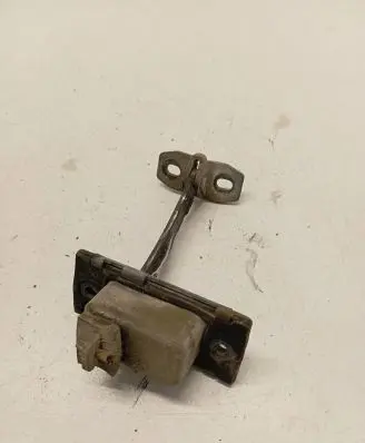 Front door check strap stopper