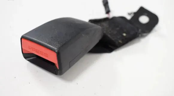 BMW M4 F82 F83 Rear seatbelt buckle 7266352