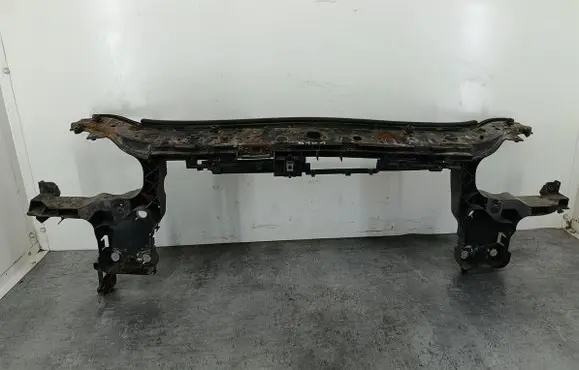 Renault Megane II Radiator support slam panel 