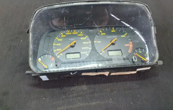 Seat Ibiza II (6k) Speedometer (instrument cluster) 88311235