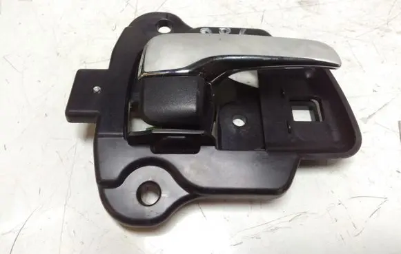 Mitsubishi Outlander Rear door interior handle MN105360