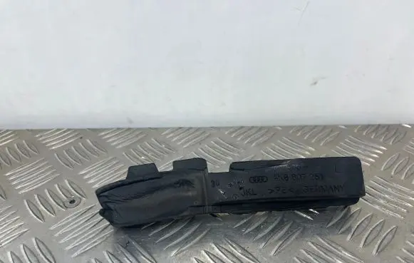 Audi A6 S6 C8 4K Other engine bay part 4K8807251