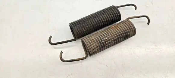 Mercedes-Benz COMPAKT W115 Tailgate/trunk/boot tension spring 
