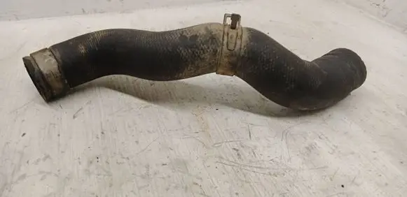 Nissan X-Trail T30 Engine coolant pipe/hose