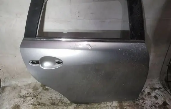 Mazda 6 Rear door pilkos