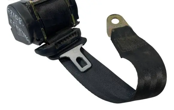 Ford Focus Front seatbelt 040209 0318611 2701803