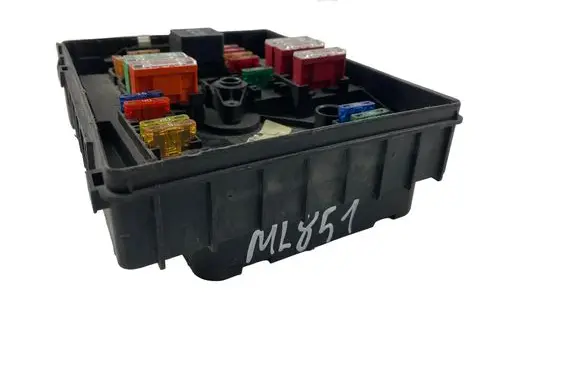 Volkswagen Golf VI Fuse box set 1K0937125D