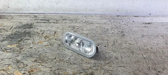 Volkswagen Golf IV Front fender indicator light 1J0949117