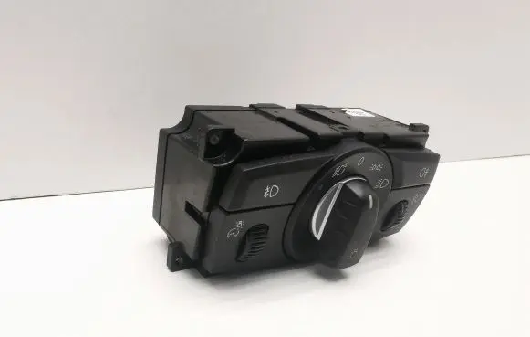 BMW 5 E60 E61 Light switch 6988555 019142