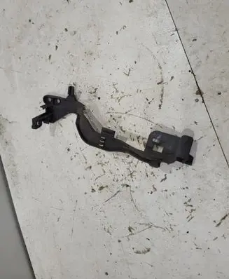 Other front suspension part