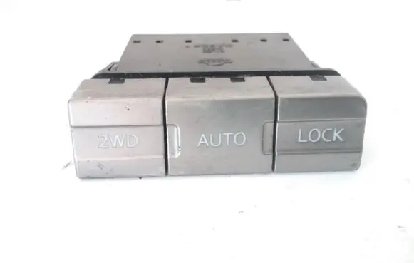Nissan X-Trail T30 Differential lock switch 2Y210