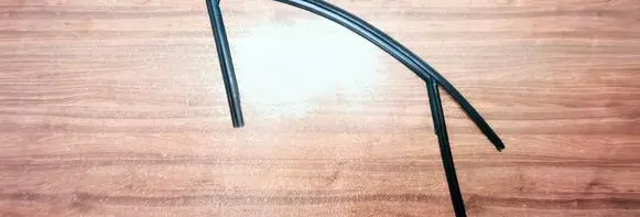 Audi A4 S4 B8 8K Rubber seal front door window/glass 8K0837440F