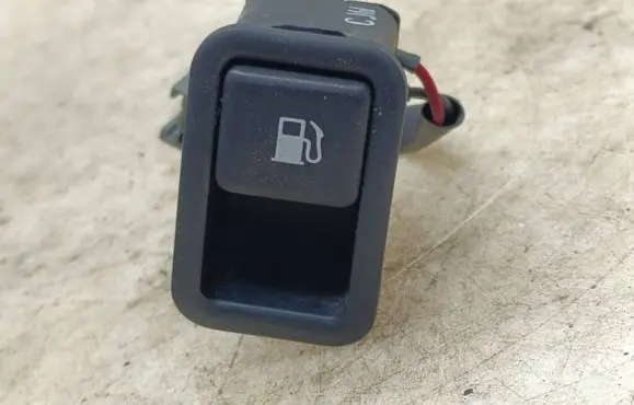 Hyundai Santa Fe Fuel tank opening switch 935552B000