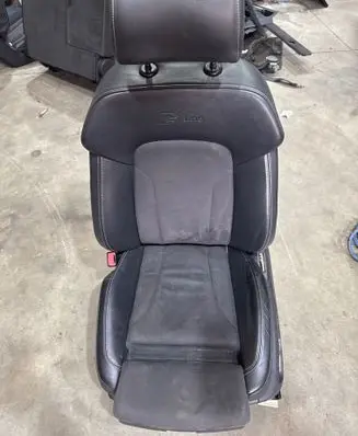 Audi Q7 4L Front driver seat 