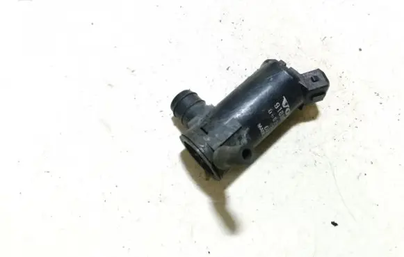 Volvo C70 Windscreen/windshield washer pump 9169611 060210-3950